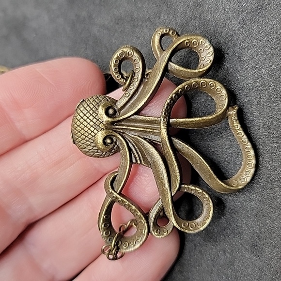 Bronze Tone Octupus Kraken Pendant Necklace Chain Pirate Sea Ocean Steampunk - Picture 4 of 16